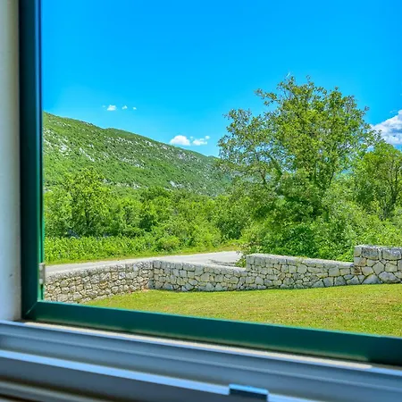 Villa With Heated Pool, Tennis Court & Mini Golf Near Baska Voda *