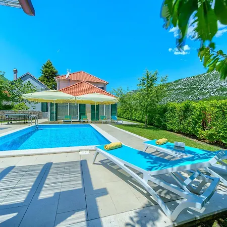 Villa Your Escape From Life Near Baska Voda *