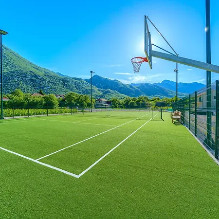 וילה - Heated Pool, Tennis & Sports Complex
