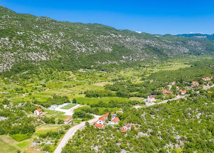 With Heated Pool, Tennis Court & Mini Golf Near Baska Voda Župa