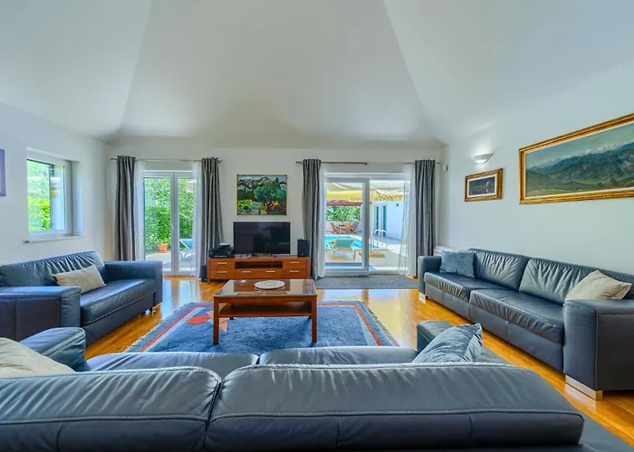 Villa With Heated Pool, Tennis Court & Mini Golf Near Baska Voda