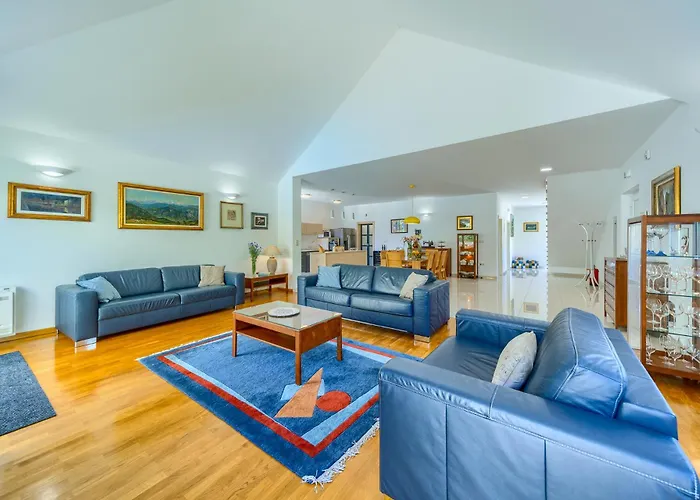 Villa With Heated Pool, Tennis Court & Mini Golf Near Baska Voda *