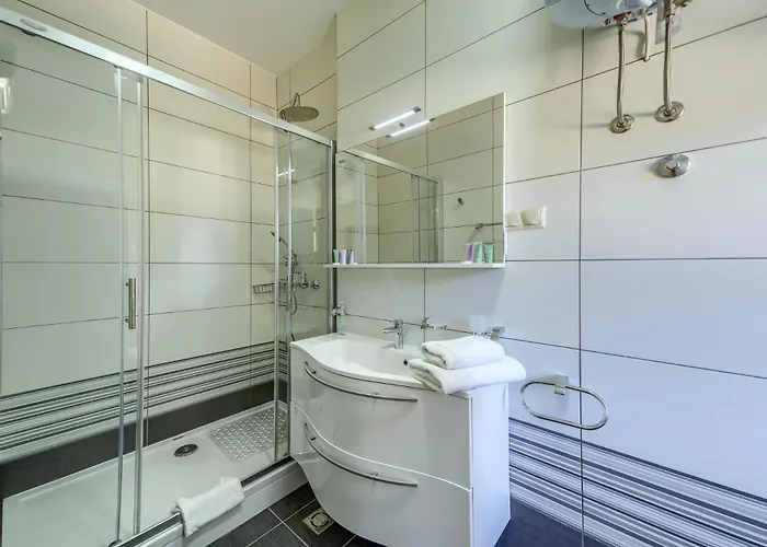 Villa With Heated Pool, Tennis Court & Mini Golf Near Baska Voda